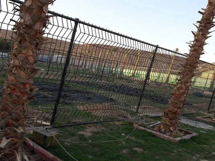 حماية مزارع من الحيوانات السائبة