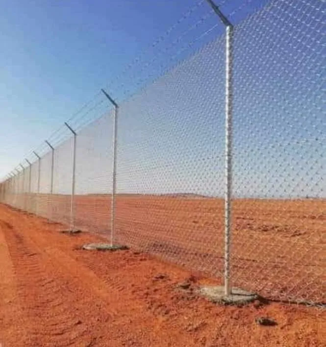حفر وتثبيت قواعد خرسانية